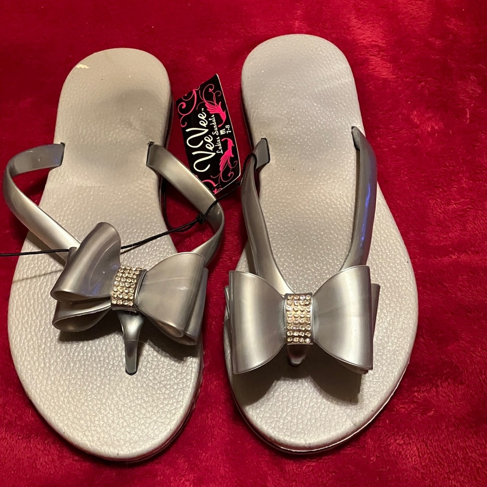 Women’s Bow Rhinestone Thong Sandals - Silver Tone